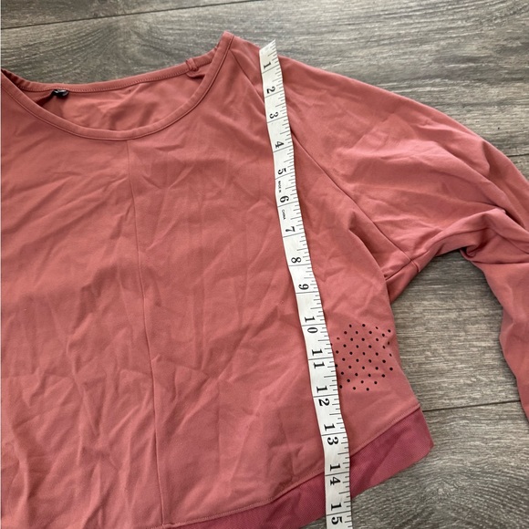 Gymshark Pink Crop Top Like New - Picture 8 of 8